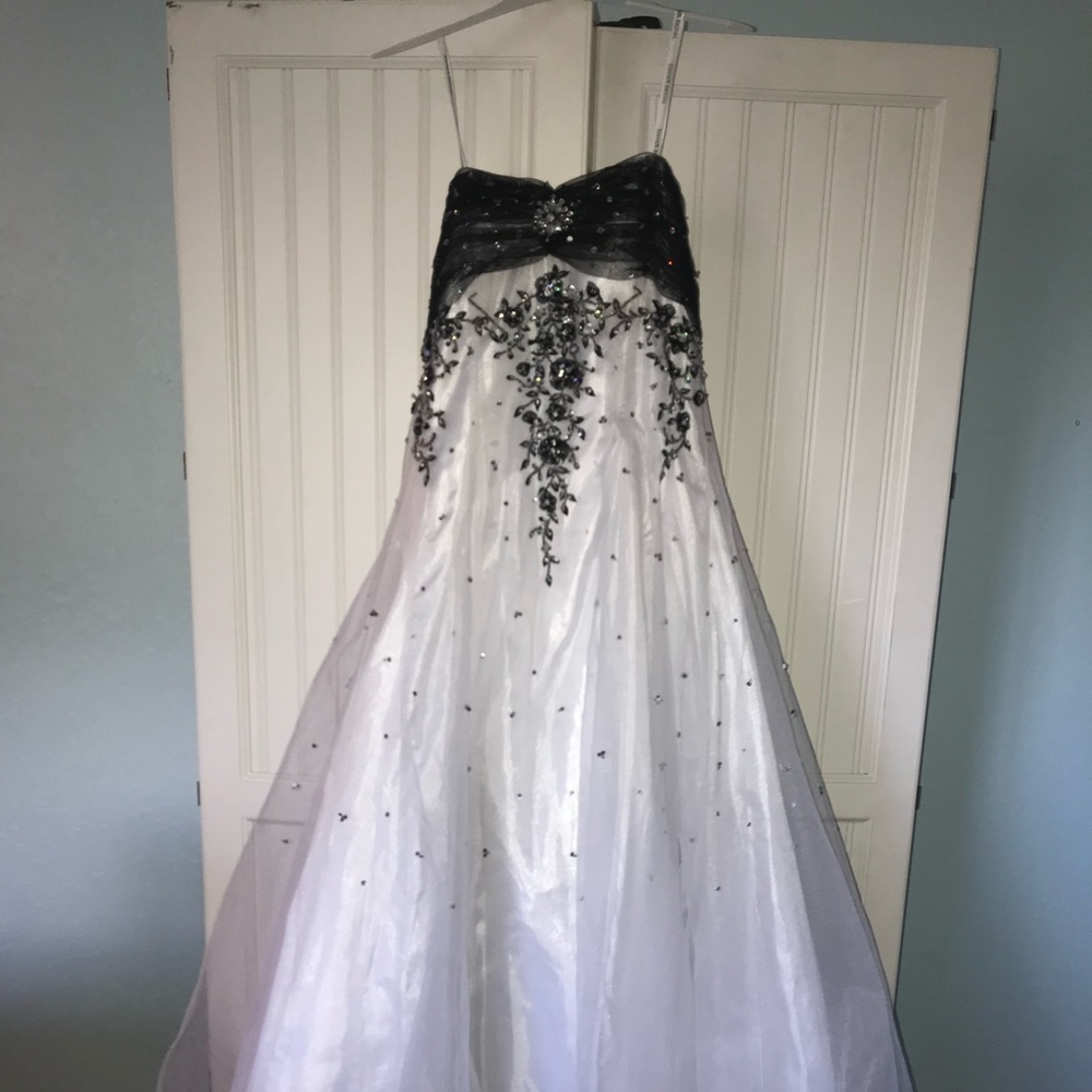 Black & White formal strapless dress.
